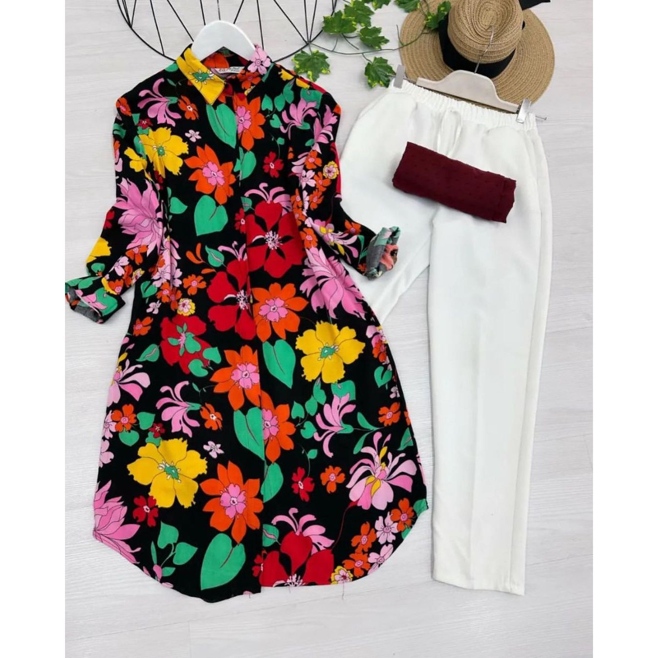 Black Multi Color of Flower Printed Kurti With Palazzo