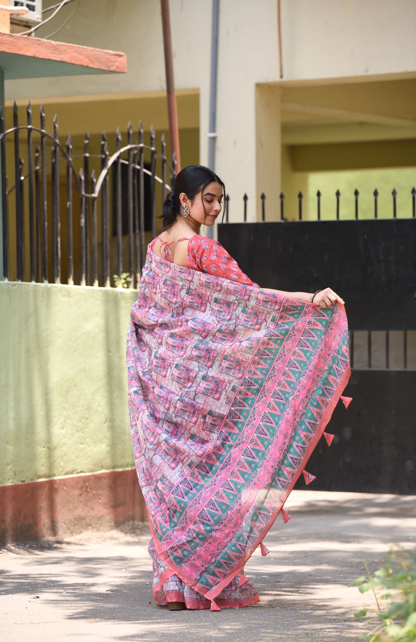 Classic Light Purple Color Linen Silk Saree