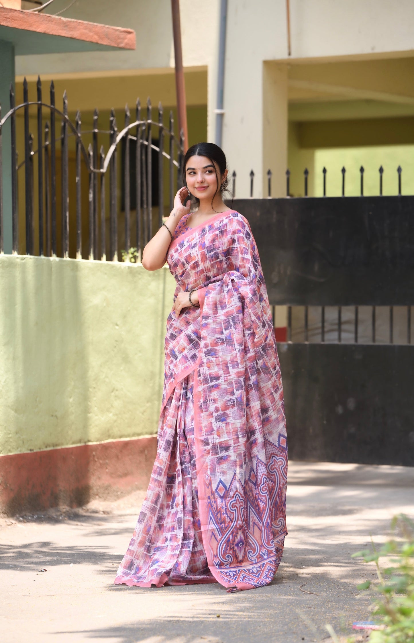 Pink & Multi Colour Heavy Linen Silk Saree