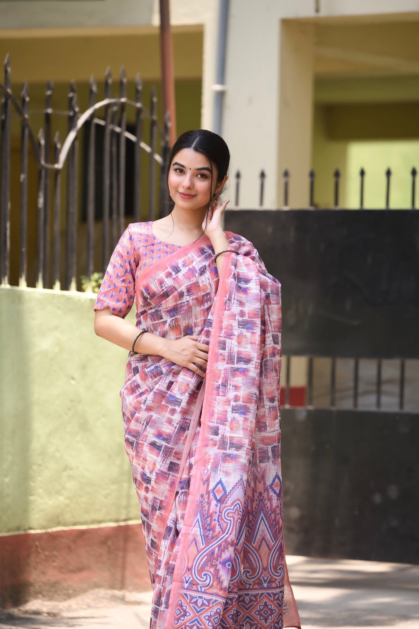 Pink & Multi Colour Heavy Linen Silk Saree